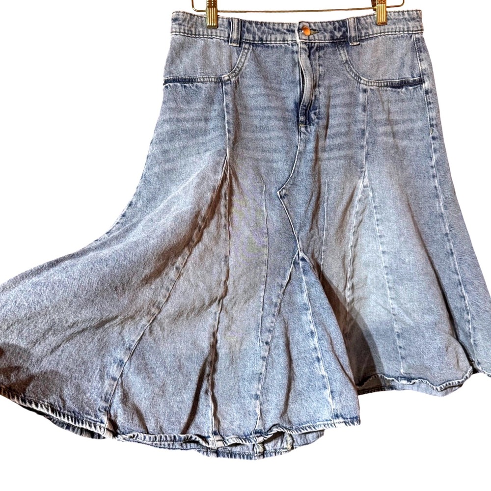 Rebecca Minkoff Light Wash‎ Denim Flare Midi Skirt – Size 8